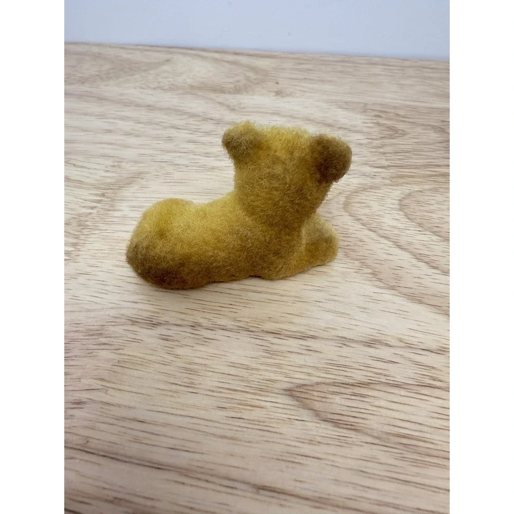 FLOCKED VINTAGE LION CUB HONG KONG Miniature Figurine‎ #55